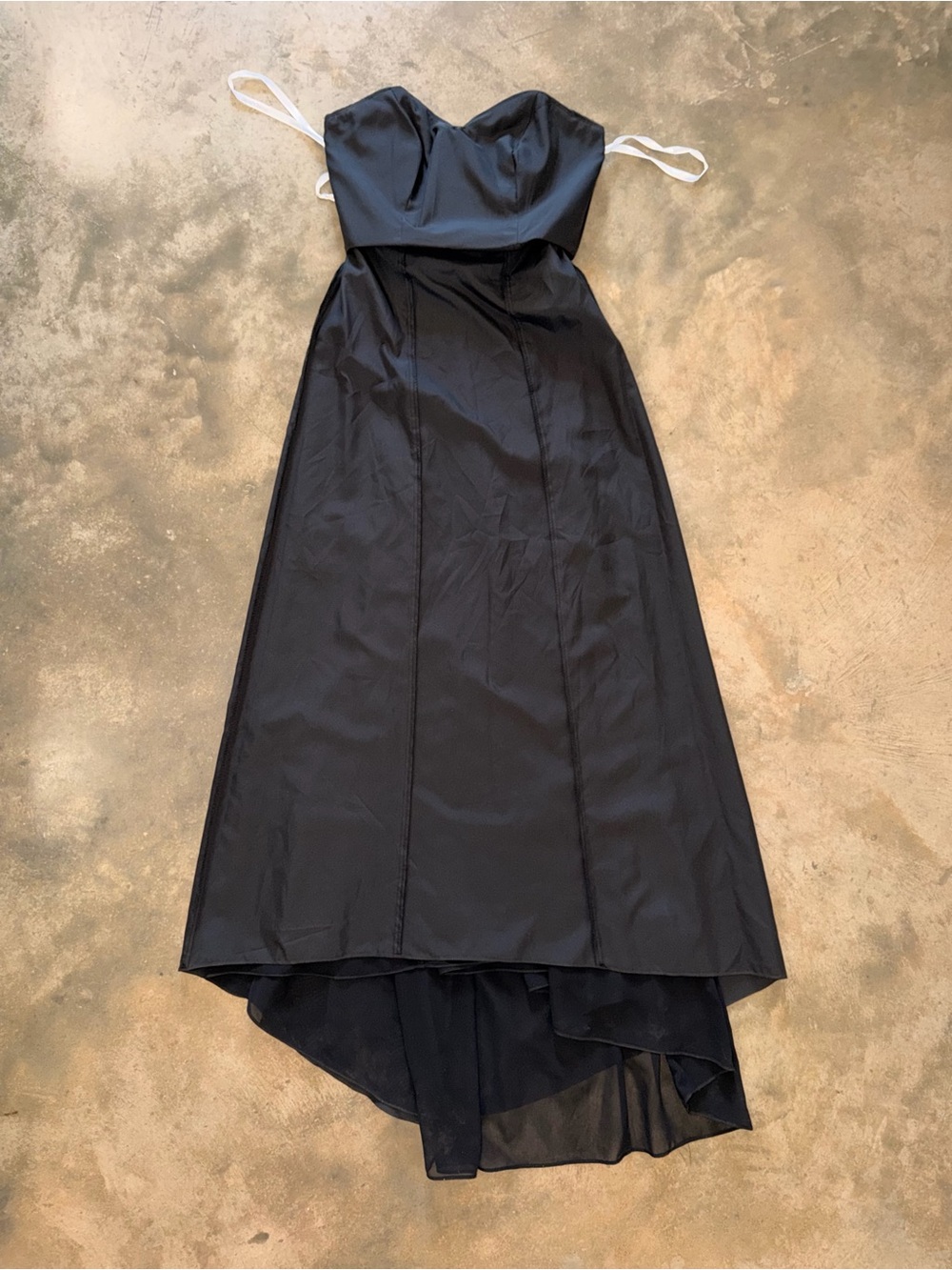 David’s Bridal Black Strapless Beaded Sweetheart Formal Dress Size 2 - Picture 7 of 12
